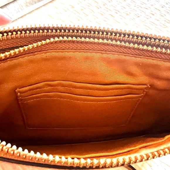 COACH-double zipper saddle crossbody - Picture 6 of 6